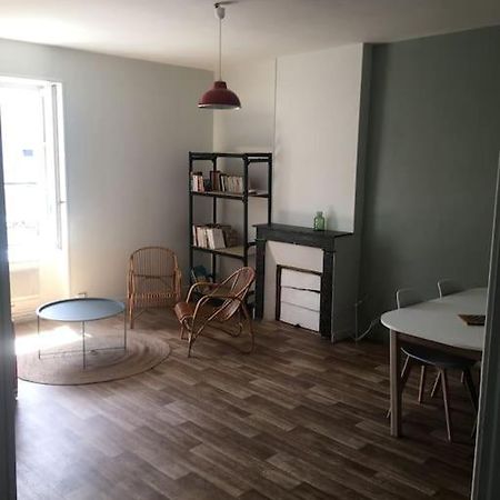 Appartement Avec Parking Proche Cathedrale Bourges Zewnętrze zdjęcie