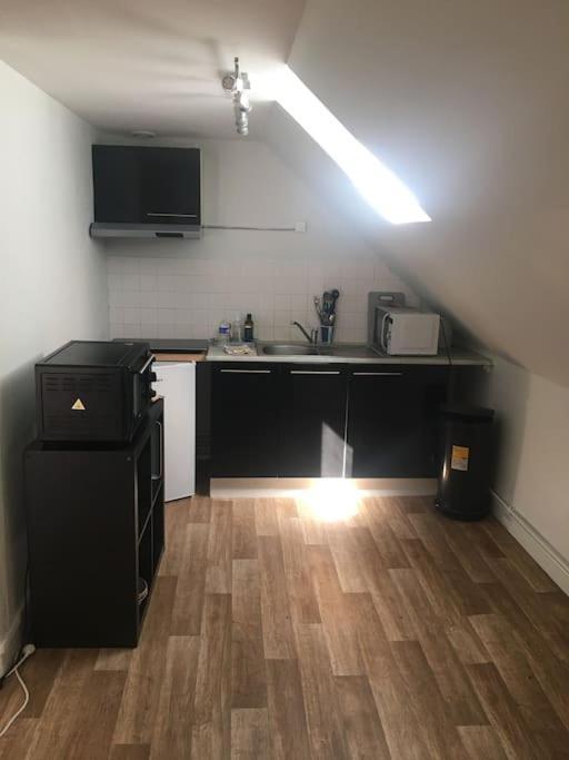 Appartement Avec Parking Proche Cathedrale Bourges Zewnętrze zdjęcie